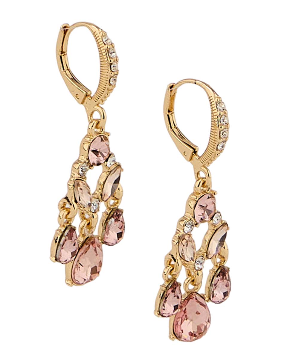 Aretes largos de candelabro con acabado brillante