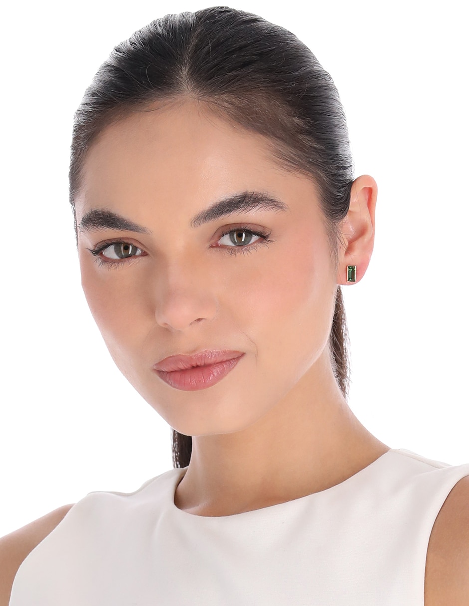 Aretes cortos de rect‡ngulo elyse con acabado brillante cristal 3