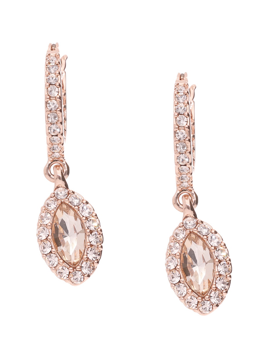 Arete corto ovalado de latón con acabado brillante Arete corto ovalado de latón con acabado brillante