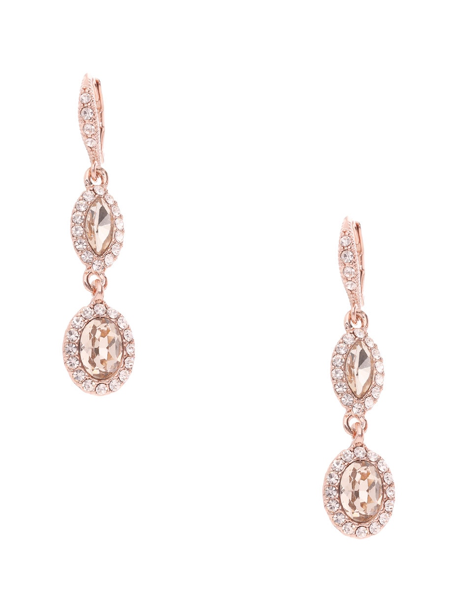 Aretes cortos ovalados de latón con acabado brillante Aretes cortos ovalados de latón con acabado brillante