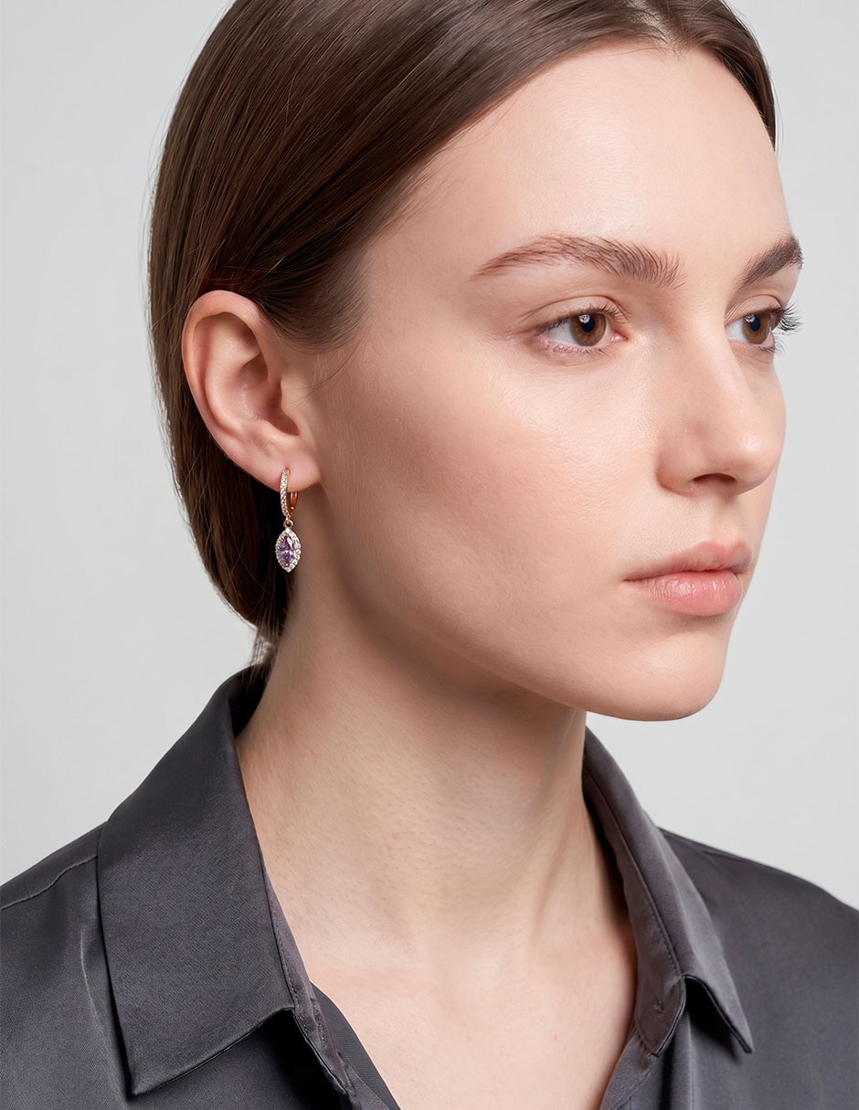 Arete corto ovalado Sweet Escape con acabado brillante cristal