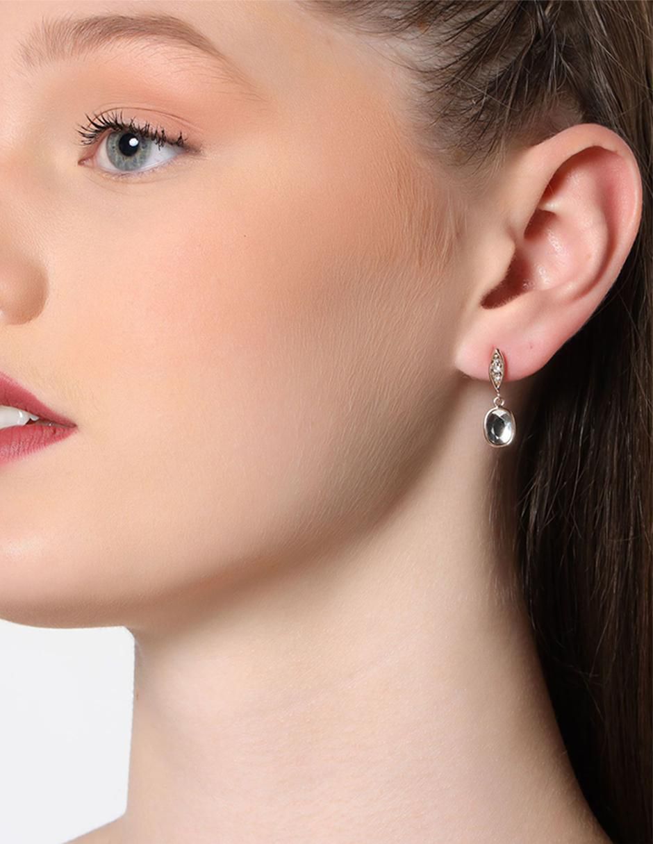 Aretes de gota elegance con acabado baño de oro rosa cristal Aretes de gota elegance con acabado baño de oro rosa cristal