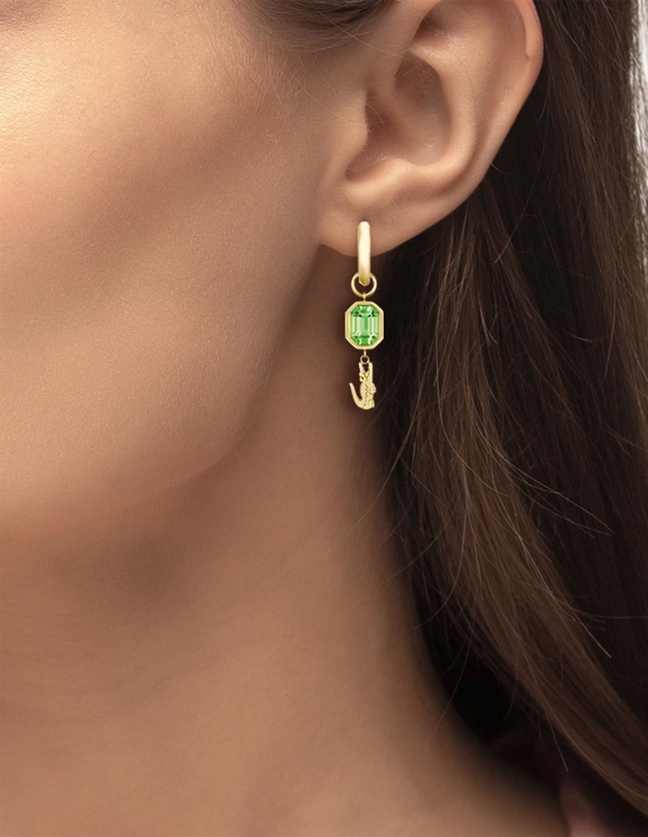 Aretes Deva con acabado brillante cristal 4