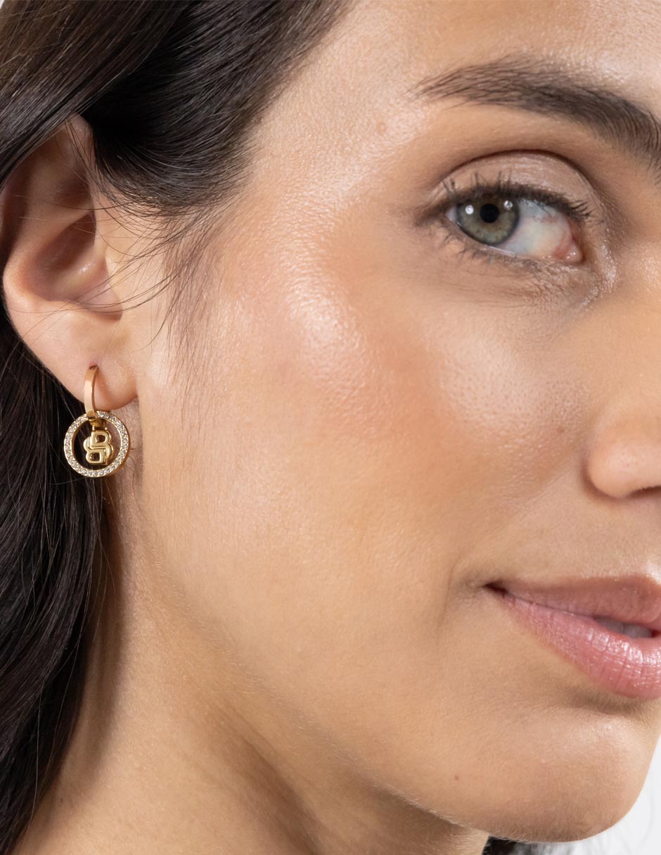 Aretes circulares Double B Divine con acabado brillante cristal 4