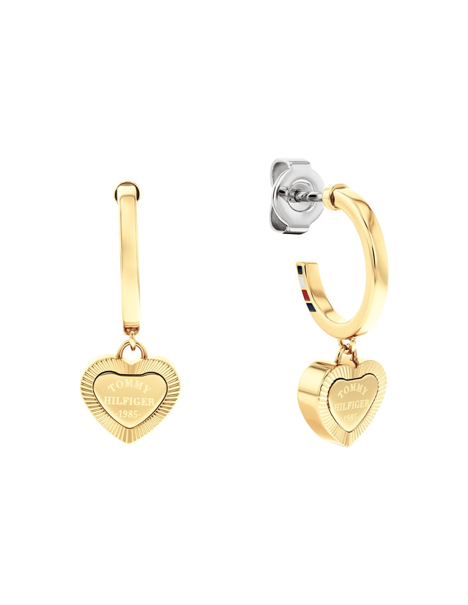 Aretes de corazón Layered con acabado brillante Aretes de corazón Layered con acabado brillante