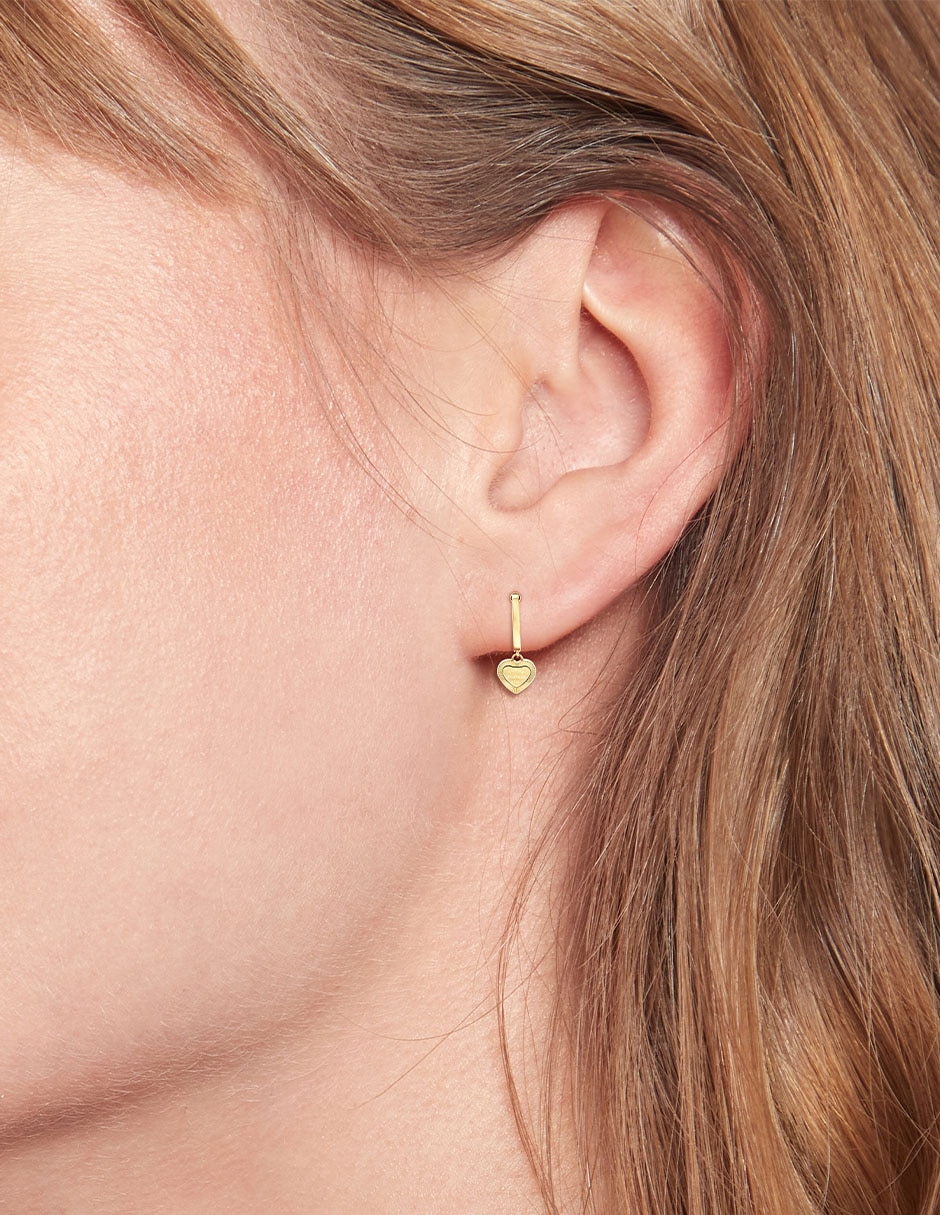 Aretes de corazón Layered con acabado brillante 3