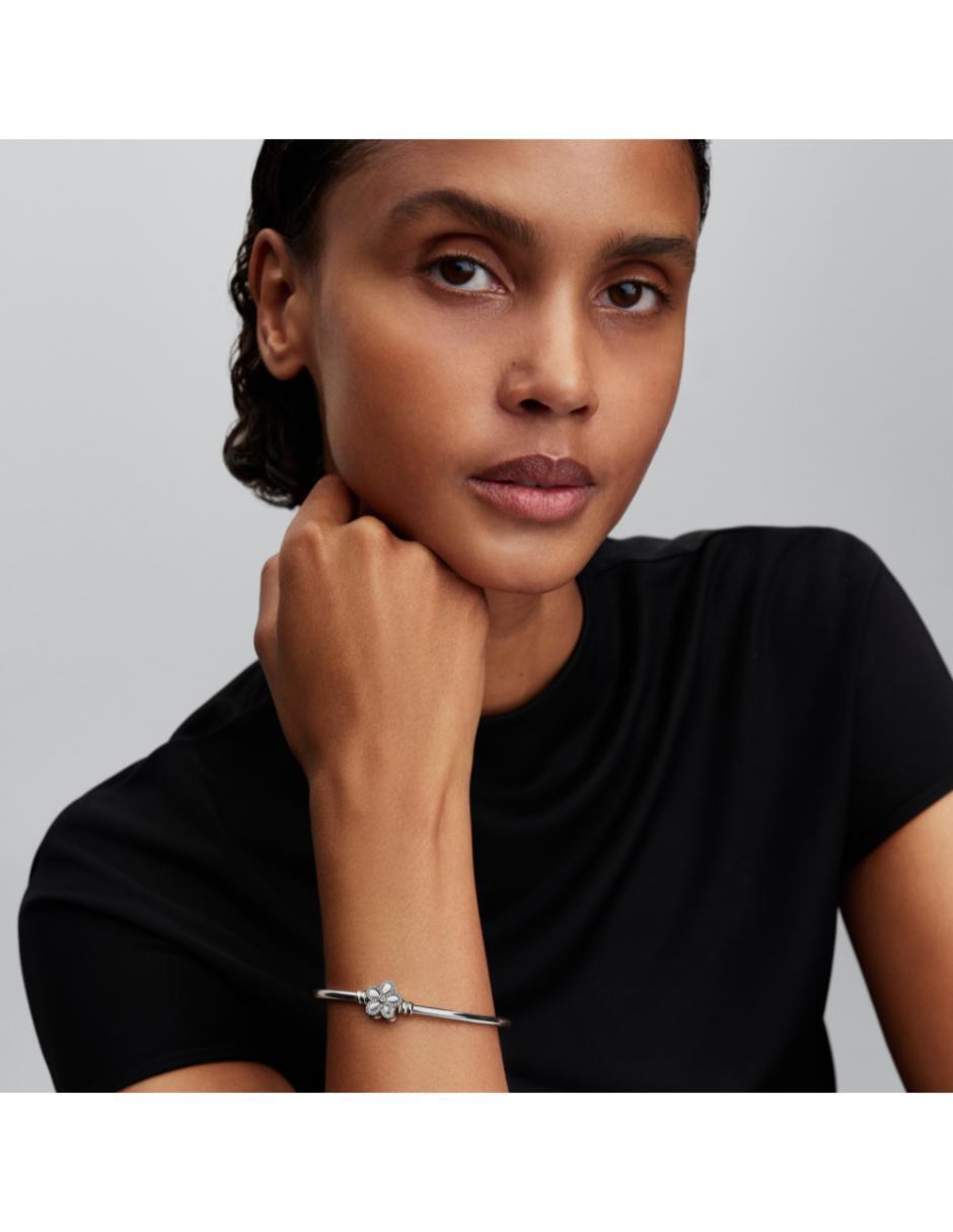 Brazalete de plata con zirconia cúbica pandora moments 3