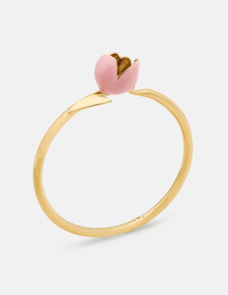 Pulsera con acabado brillante