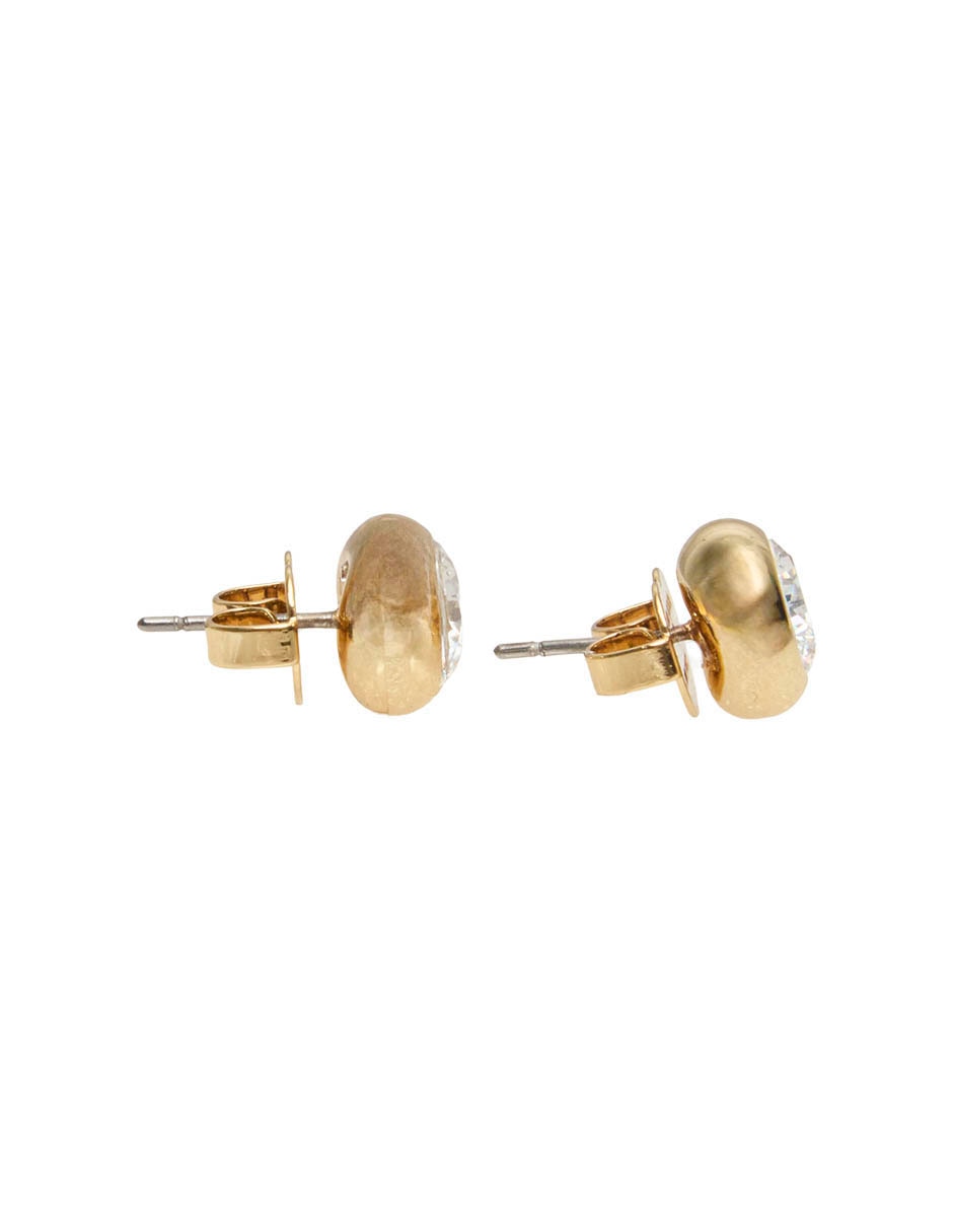 Aretes cortos con acabado brillante 3