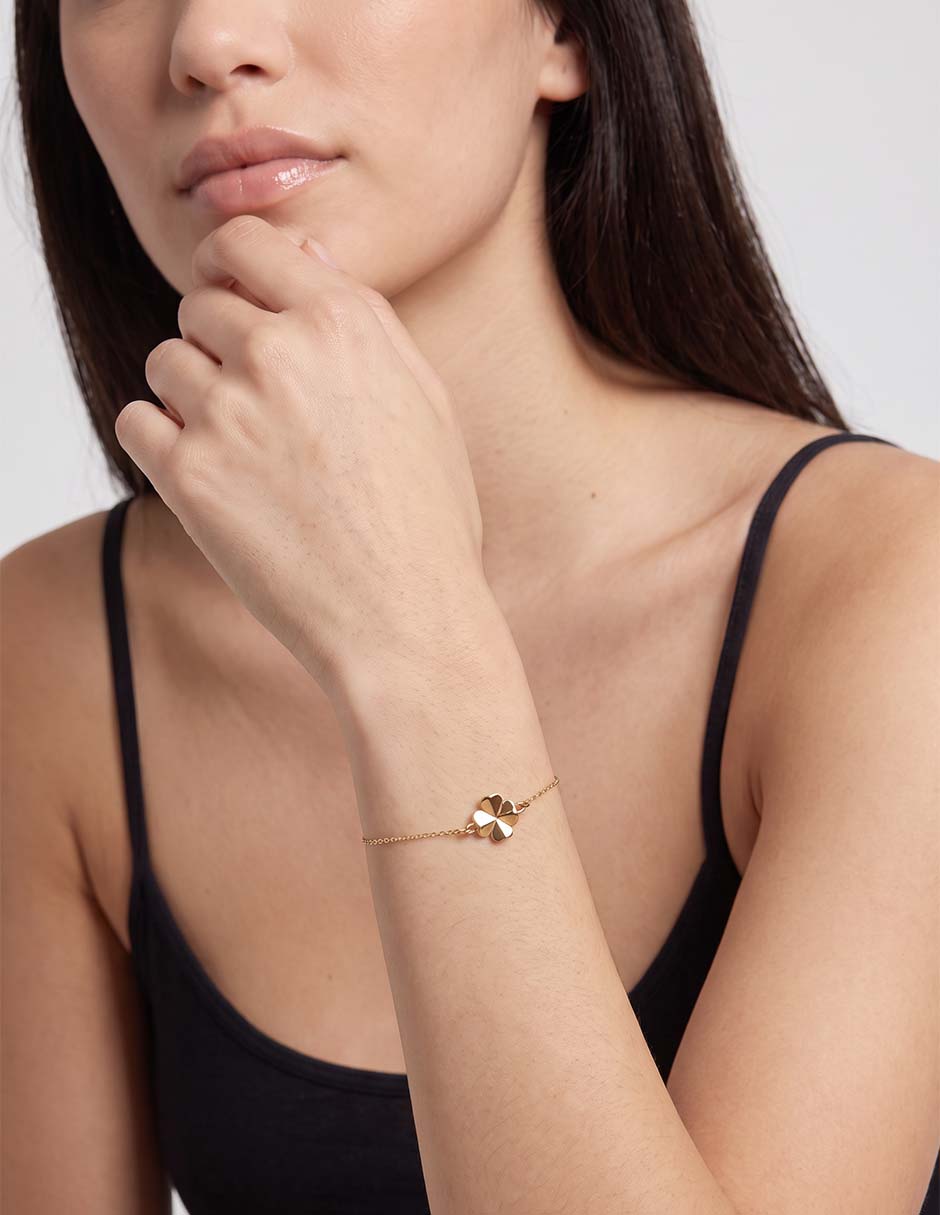 Pulsera con acabado brillante
