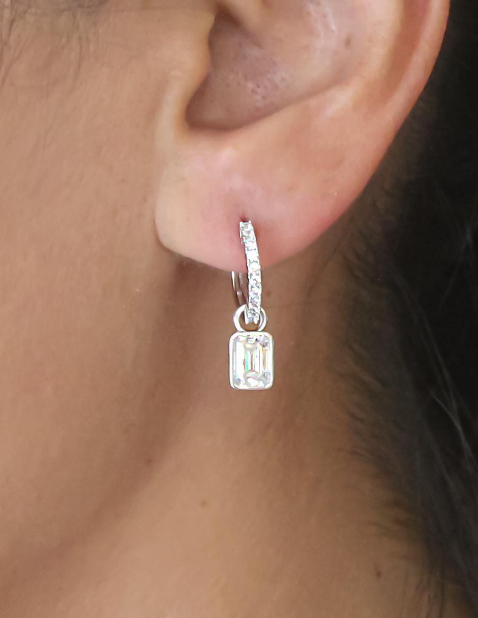 Aretes rectangulares de plata P 925 con acabado baño de rodio 3