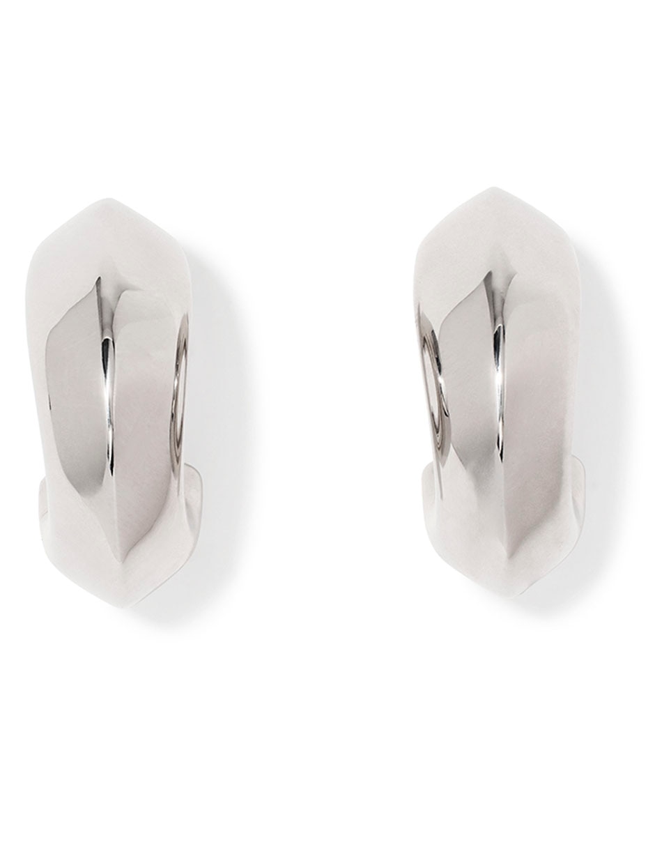 Set de aretes redondos con acabado brillante 3