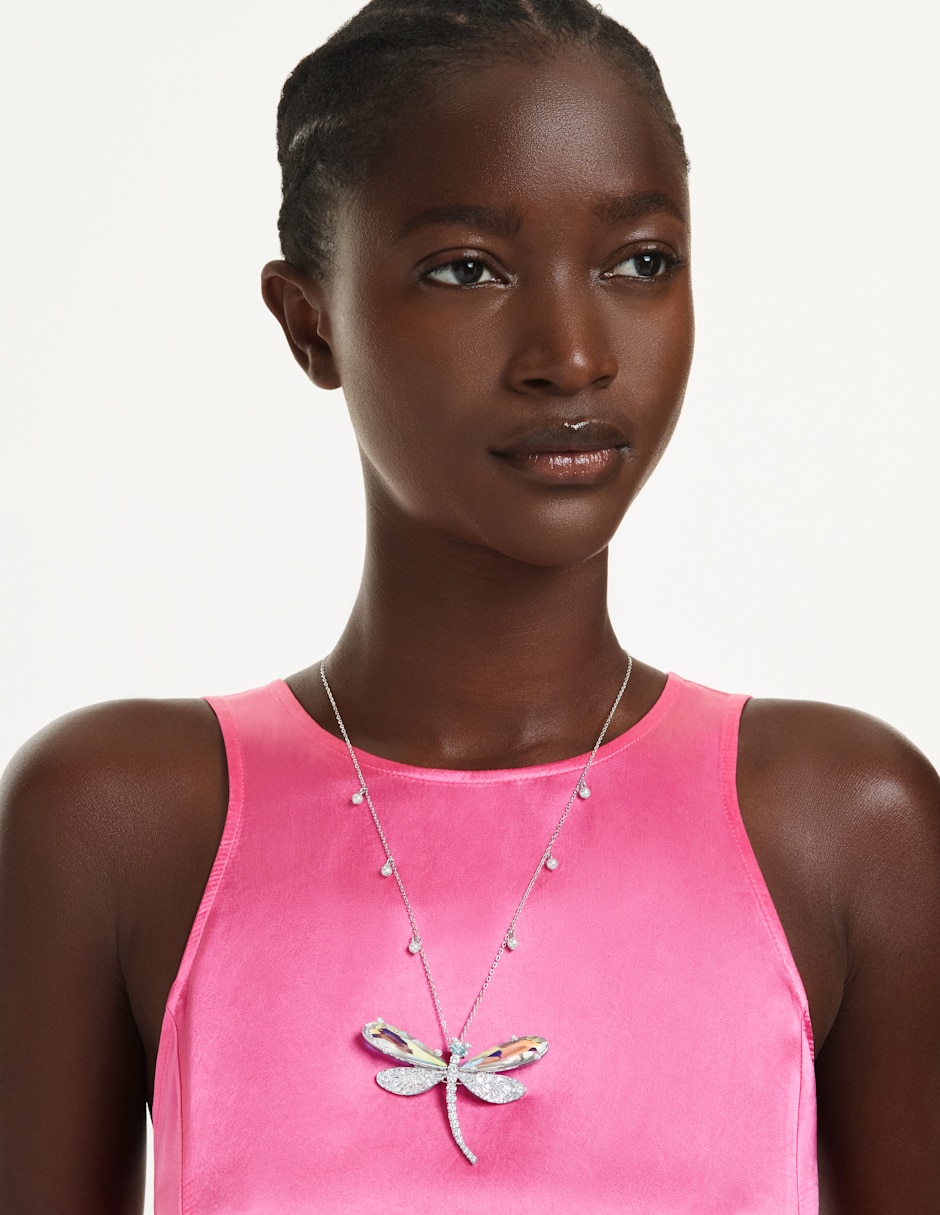 Collar con dije dije de libélula capsule de rodio 6
