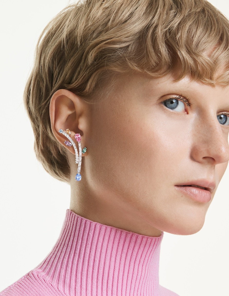 Aretes largos de flor 2026 capsule con acabado brillante swarovski 4