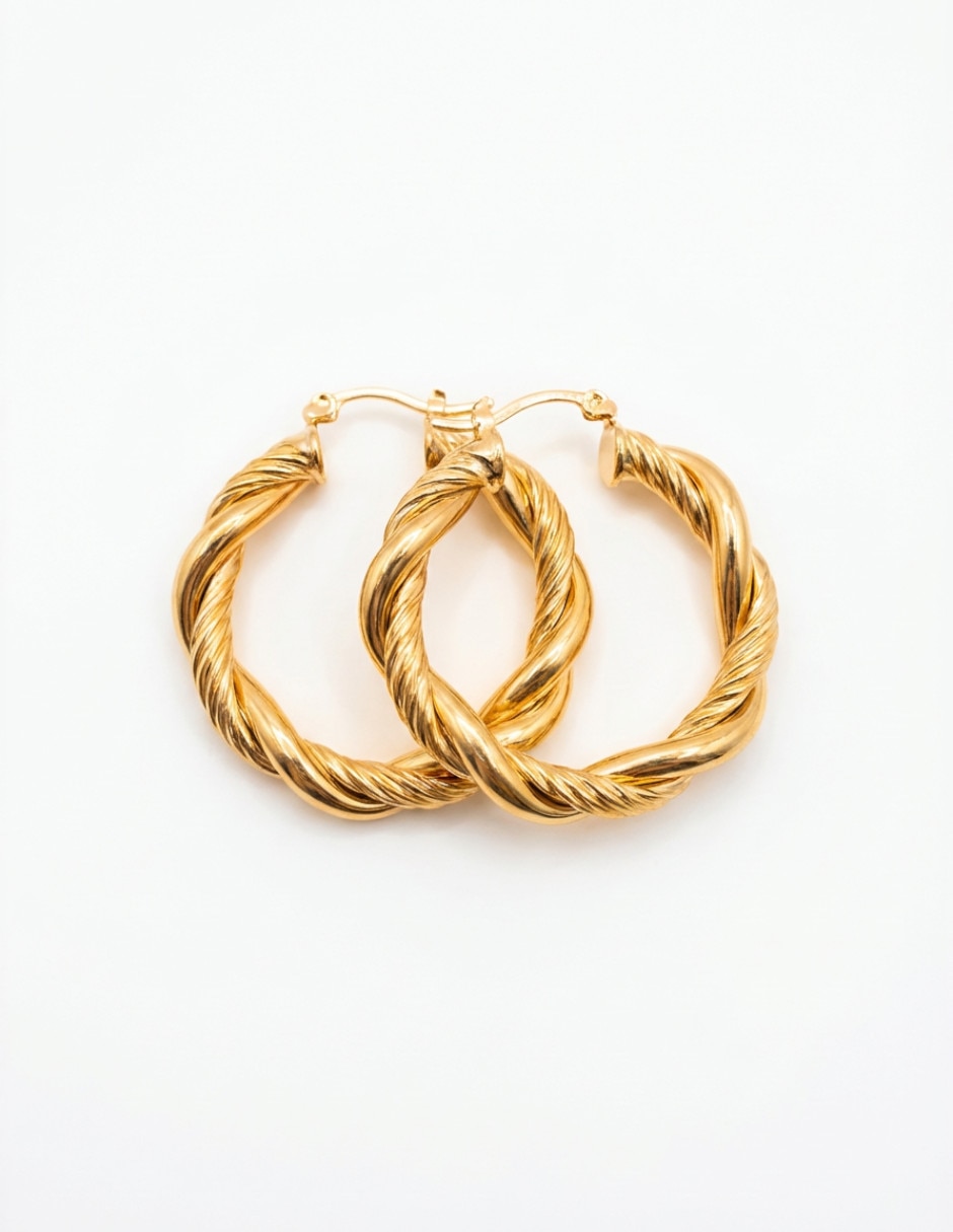 Arracadas de oro laminado 18 K con acabado texturizado 5