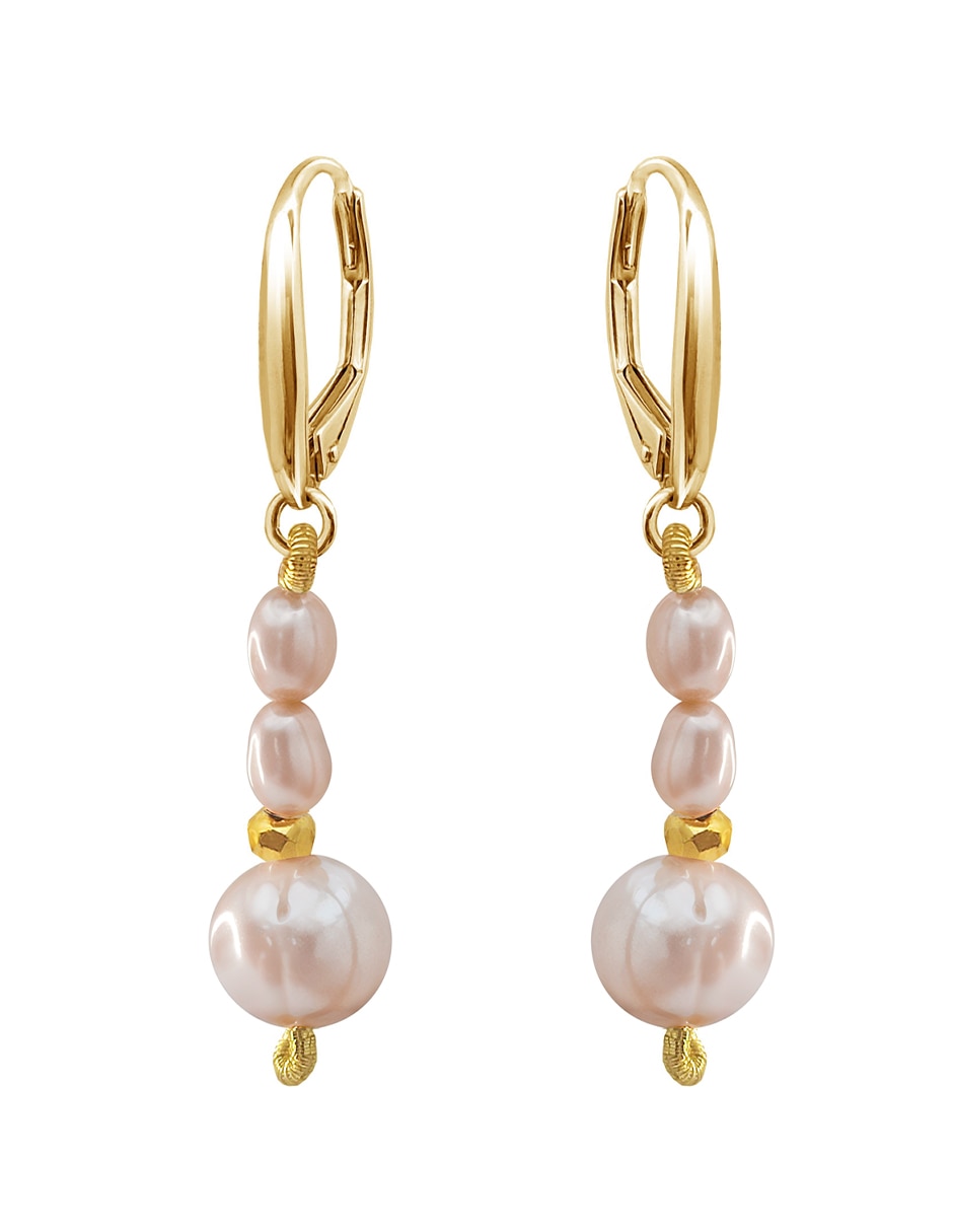 Aretes corto con acabado baño de oro perla Aretes corto con acabado baño de oro perla