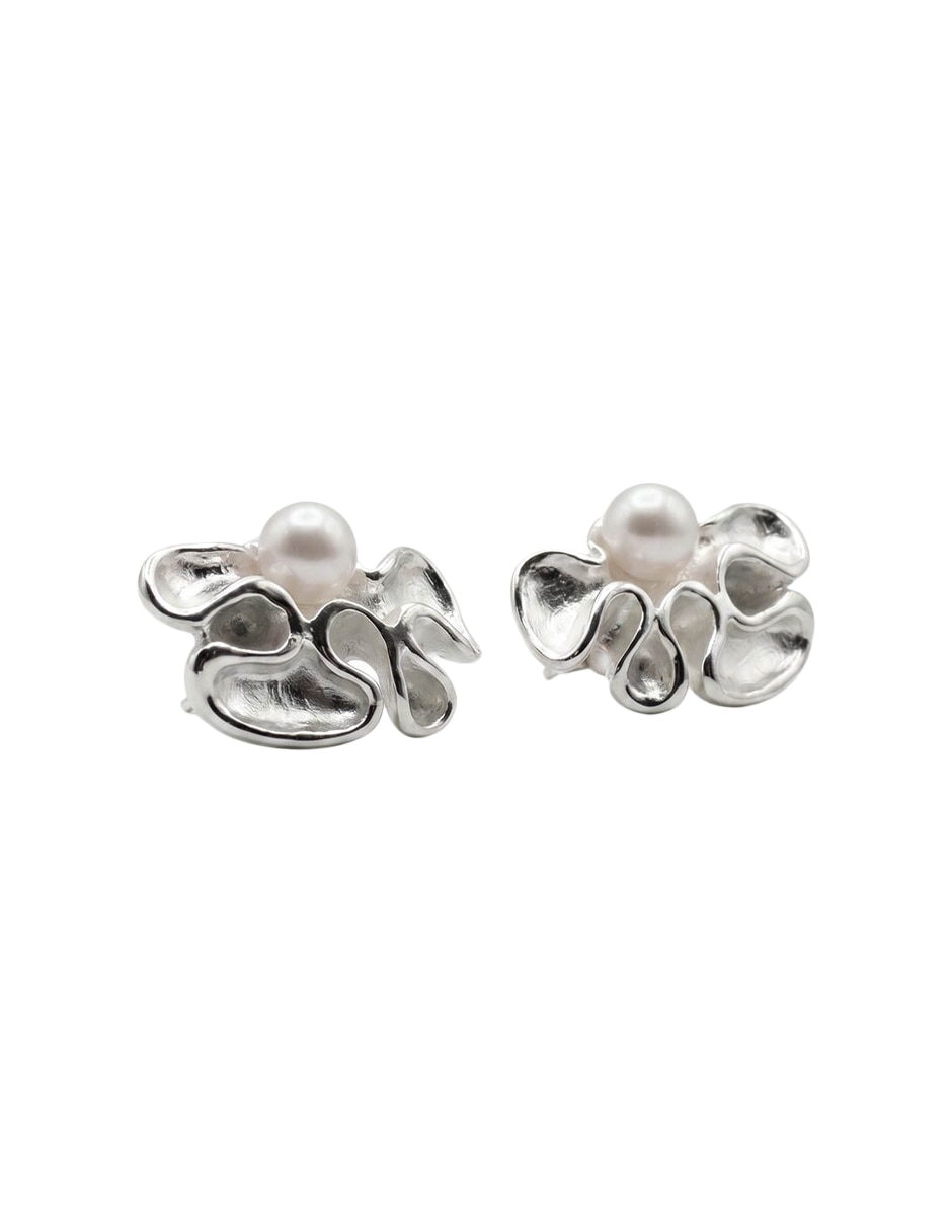 Aretes cortos Ondas de Mar de Plata P 925 con acabado brillante perla Aretes cortos Ondas de Mar de Plata P 925 con acabado brillante perla
