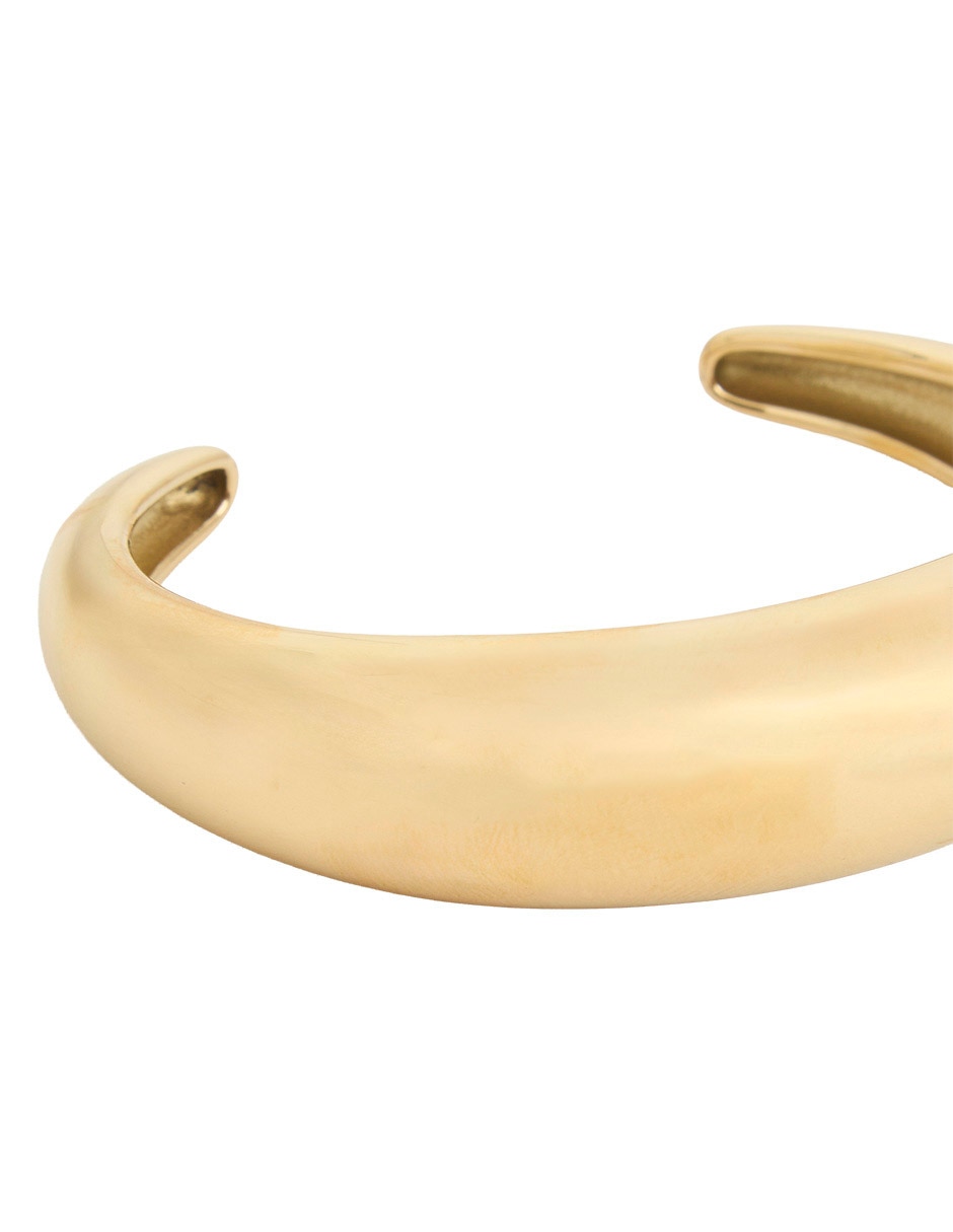 Aretes cortos de flor con acabado baño de oro 18 K 3