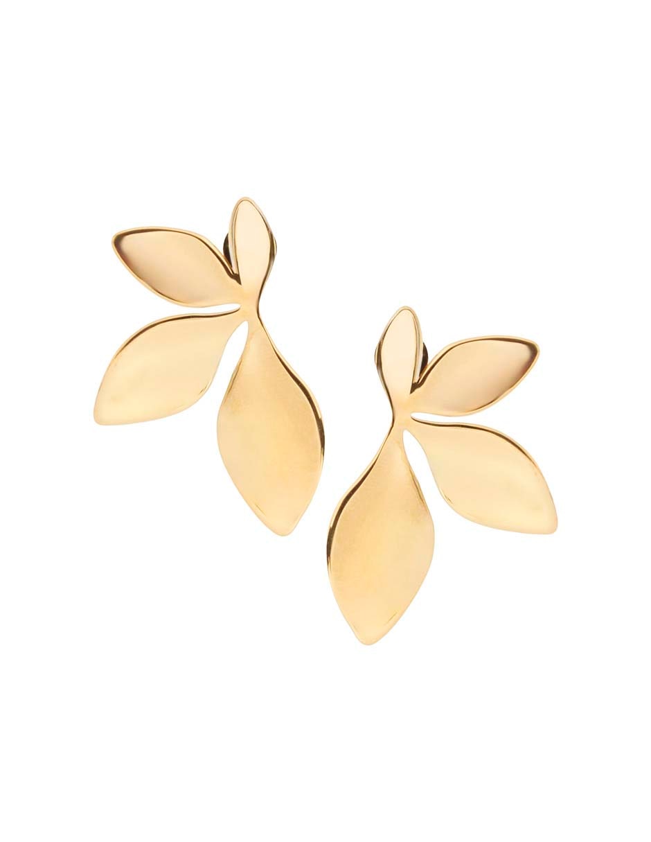 Aretes largos de hojas con acabado baño de oro 18 K Aretes largos de hojas con acabado baño de oro 18 K