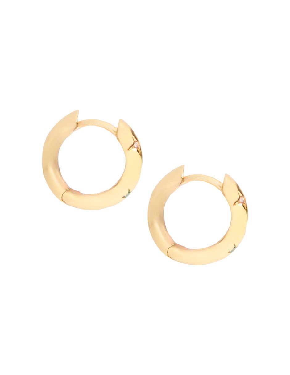 Arracadas huggies con acabado baño de oro 18 K 3