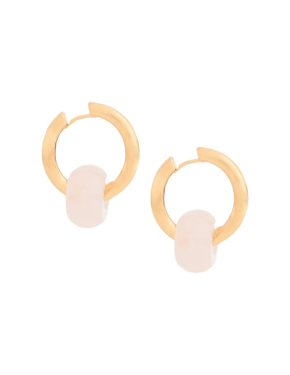 Aretes cortos de flor con acabado baño de oro 18 K