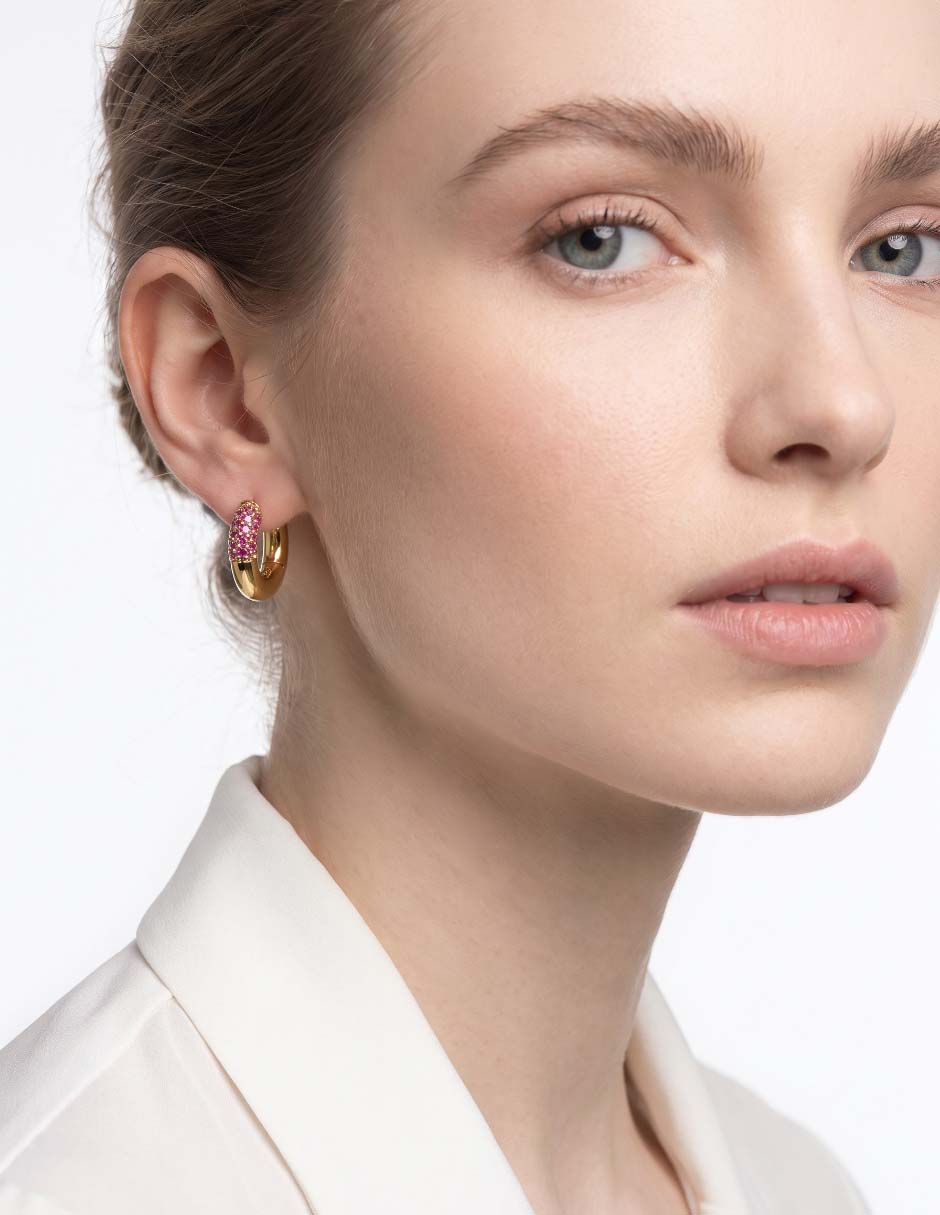 Aretes cortos con acabado pavé 4