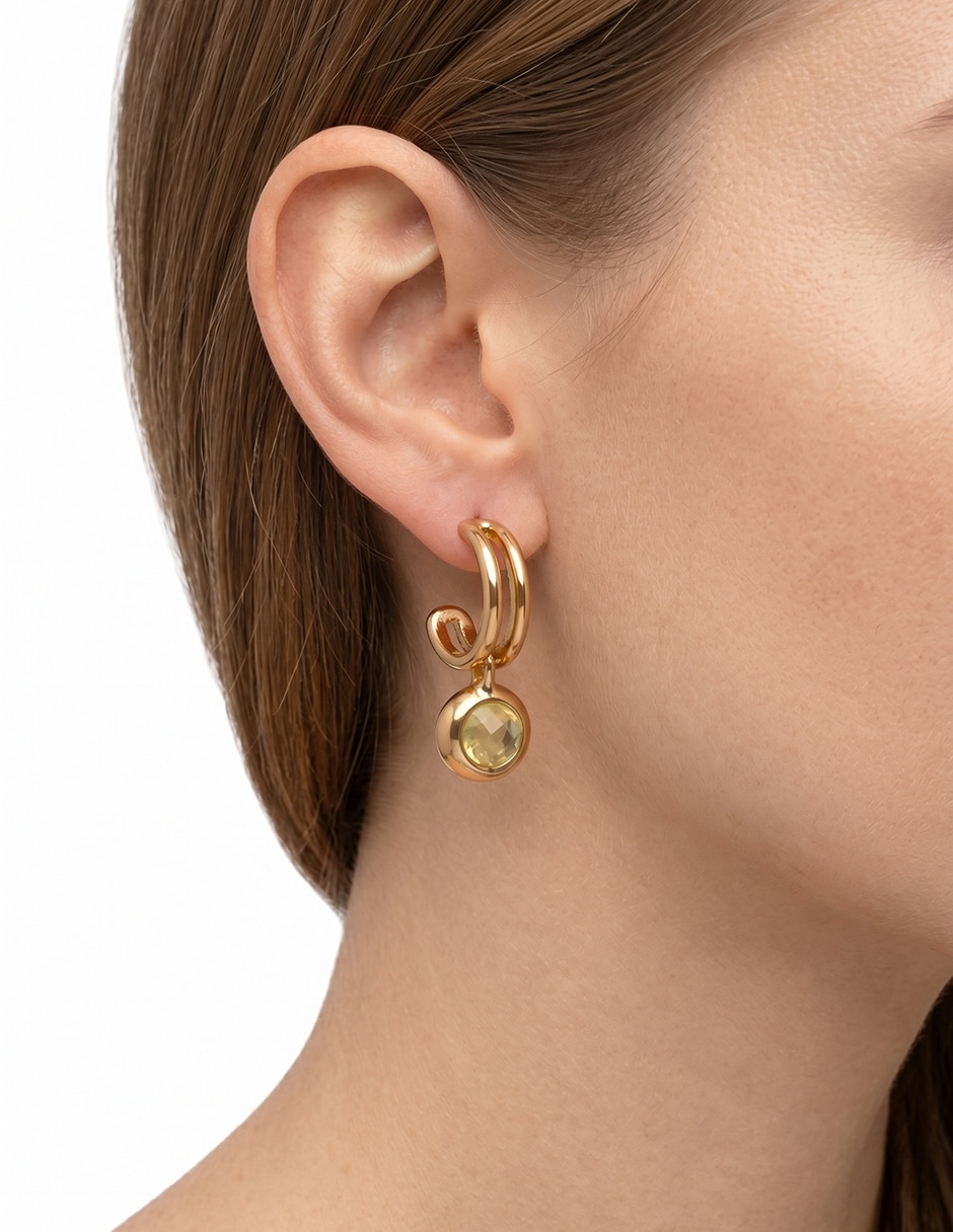 Aretes cortos Mulberry Street con acabado esmaltado 3