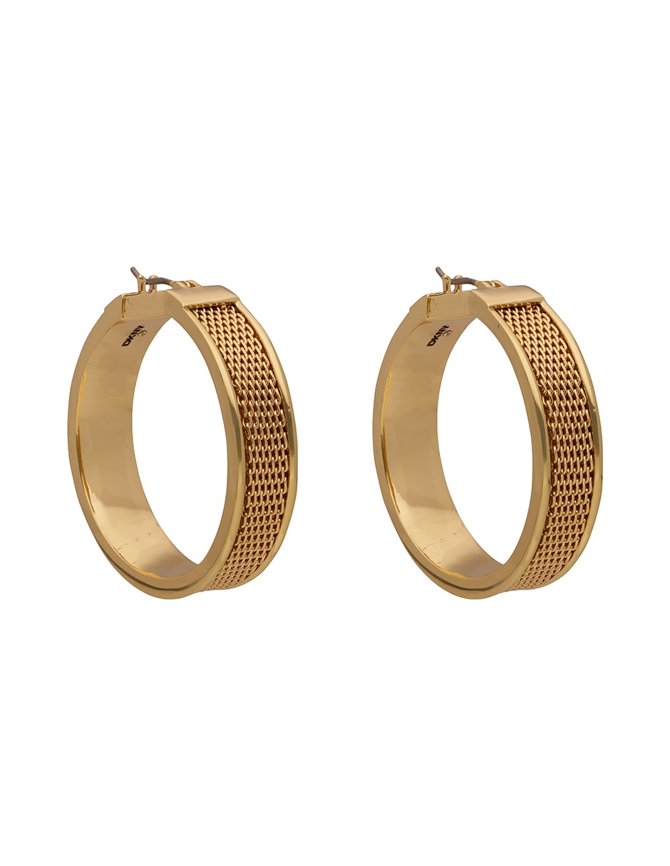 Aretes cortos Lorena con acabado pavé