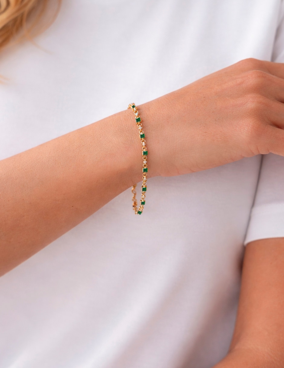 Pulsera de cuadritos brillantes con acabado pavé Pulsera de cuadritos brillantes con acabado pavé