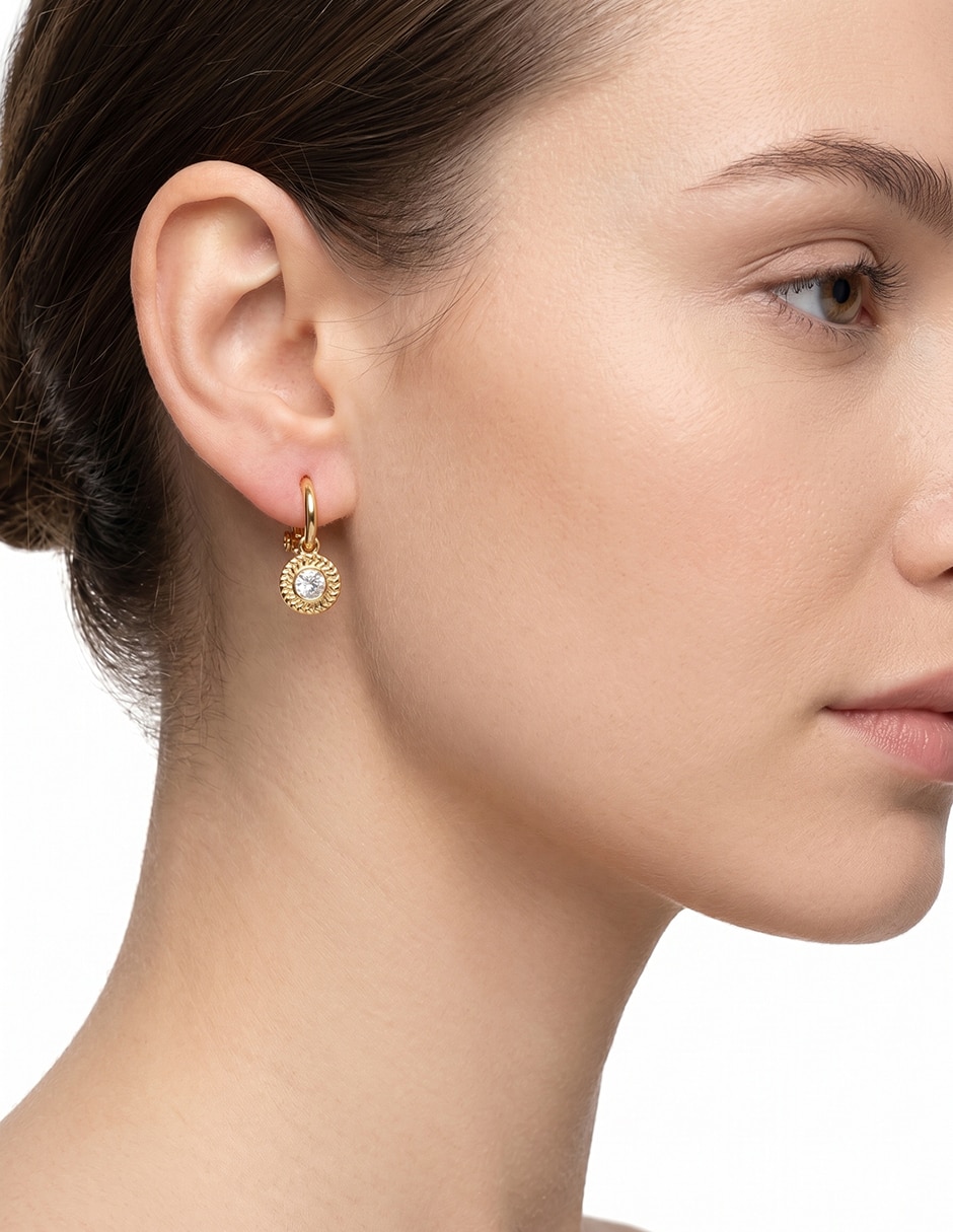 Aretes circulares Emellie con acabado brillante 3