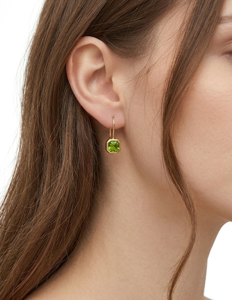 Aretes cortos cuadrados Darlene con acabado brillante Cristal 3