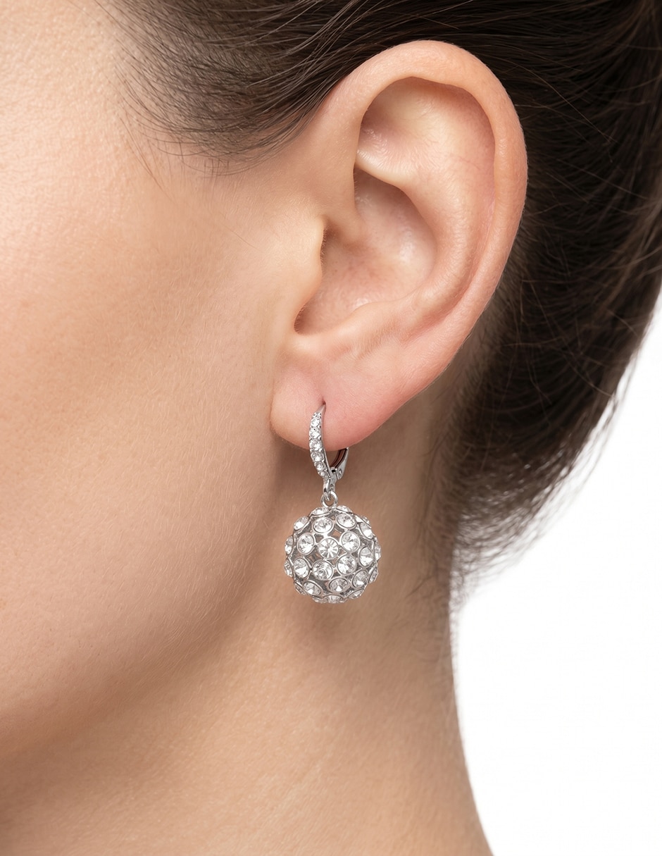 Aretes cortos Draped in diamonds con acabado Pavé Cristal 3