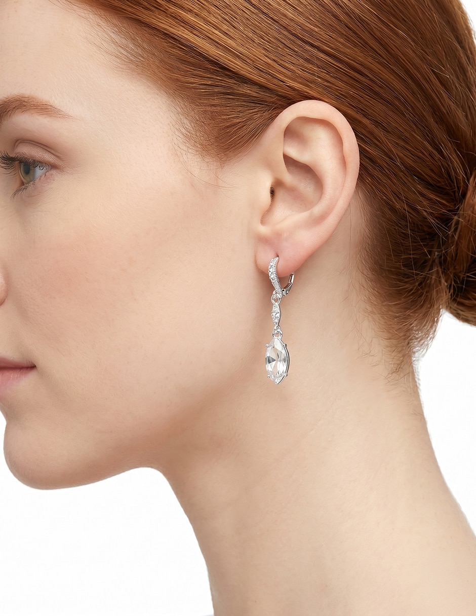 Aretes cortos de Pera Blissful Ballet con acabado brillante cristal 3