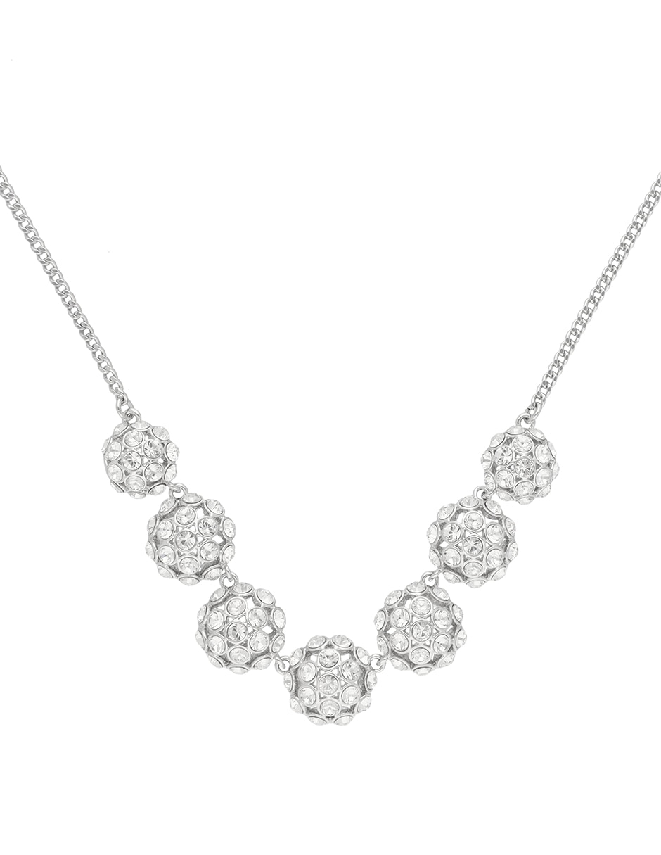 Collar Draped In Diamonds 1