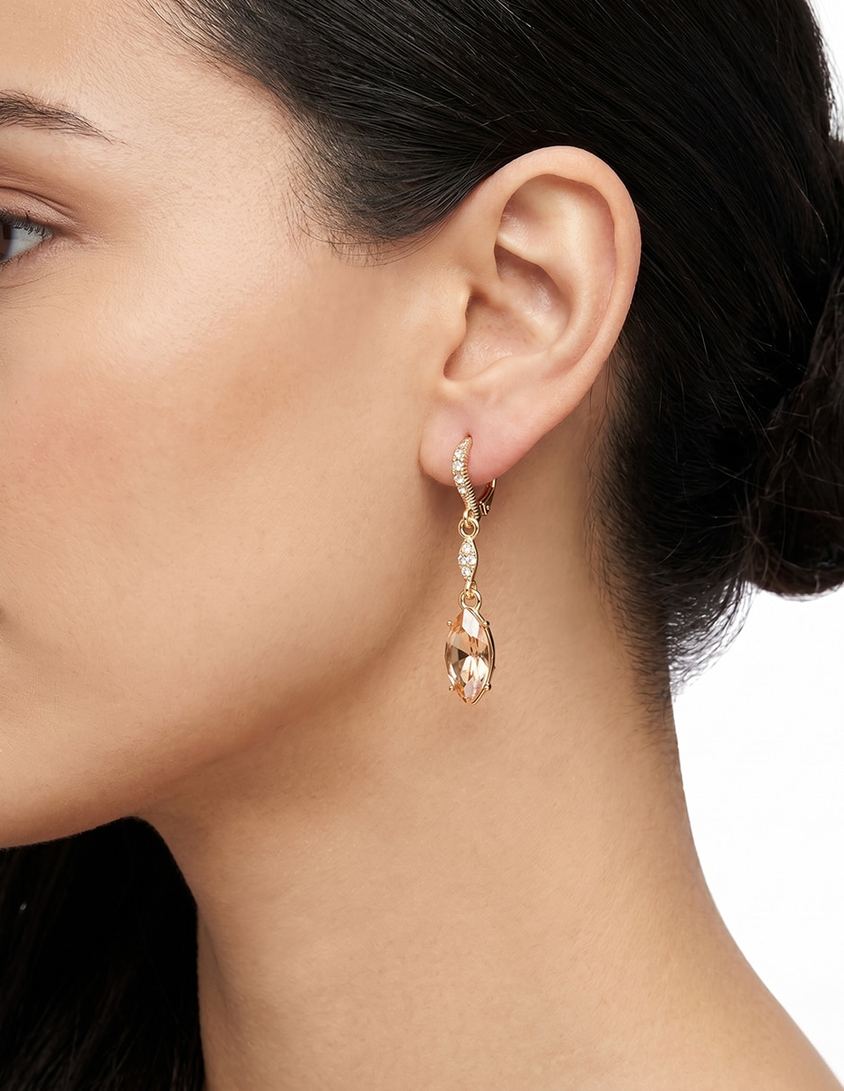 Aretes cortos de Pera Blissful Ballet con acabado brillante cristal 2