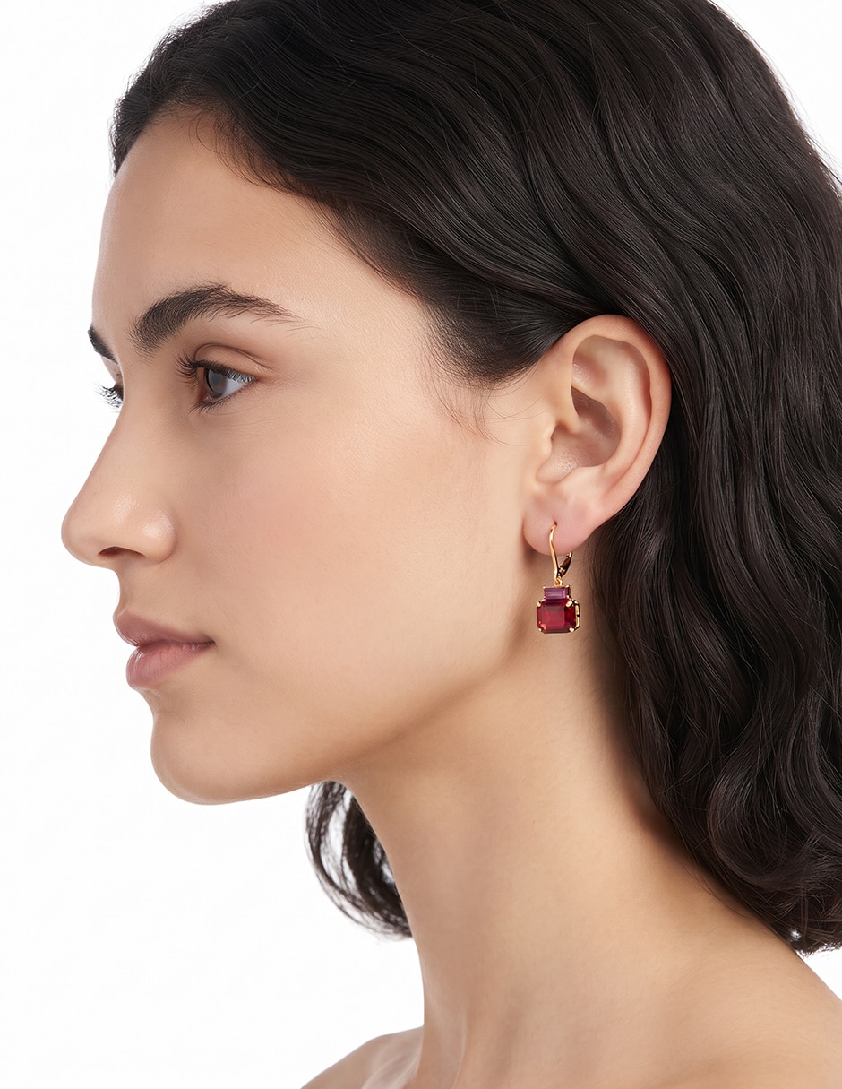 Aretes largos de gota kensington de latón con acabado brillante cristal 3
