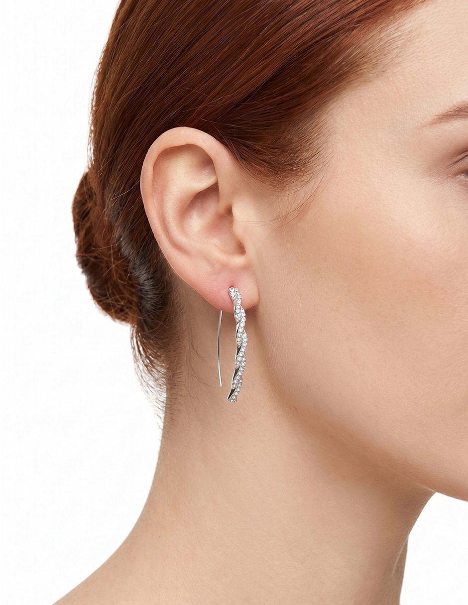 Aretes cortos circulares Mystic Twist con acabado pavé cristal 3