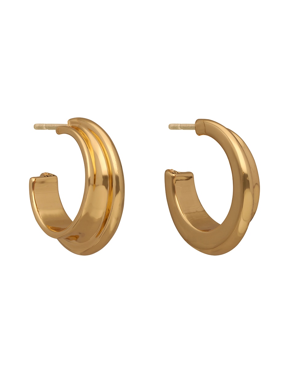 Aretes cortos con acabado martillado 1
