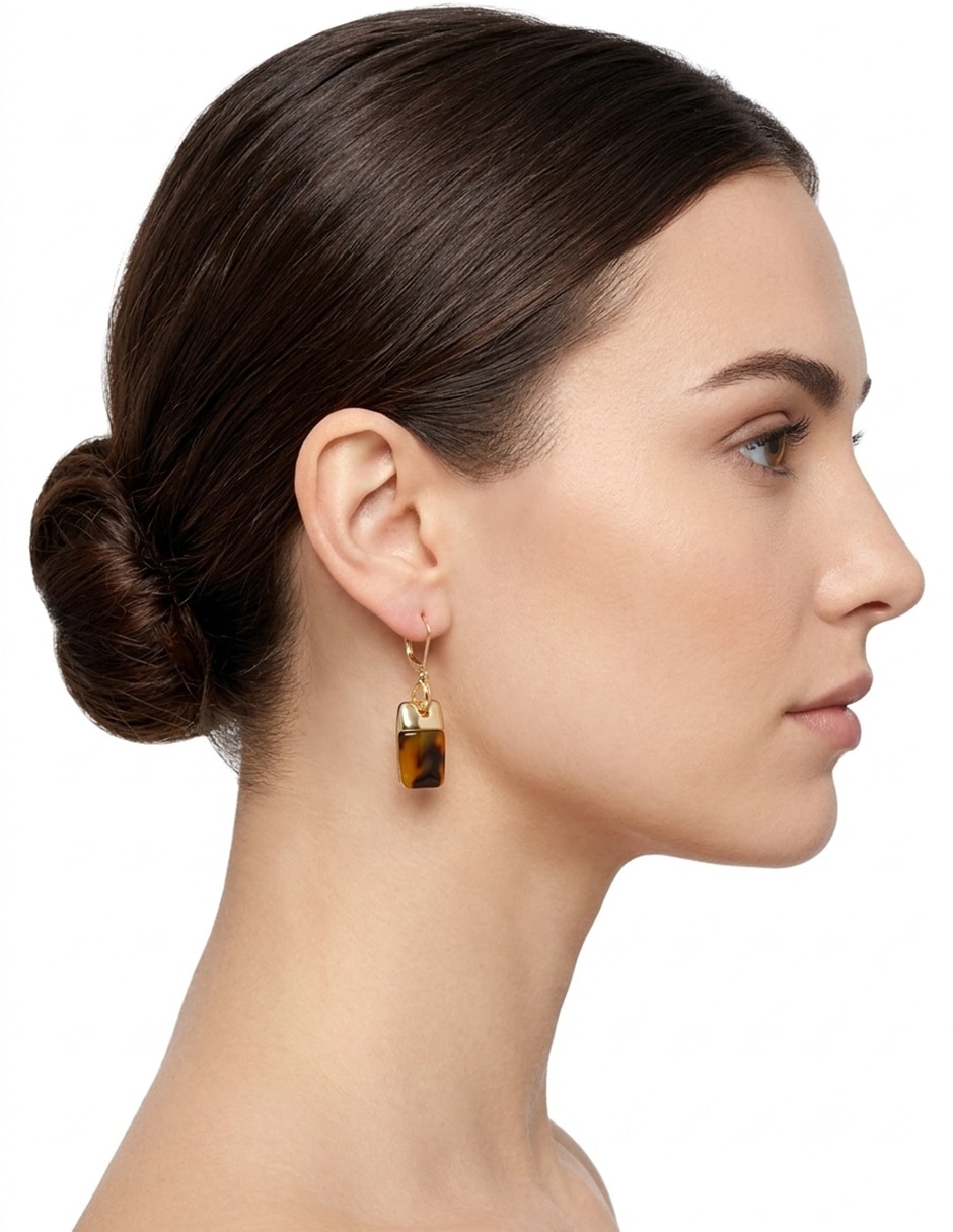 Aretes cortos Gold Tortoise & Cheetah con acabado pulido resina 3