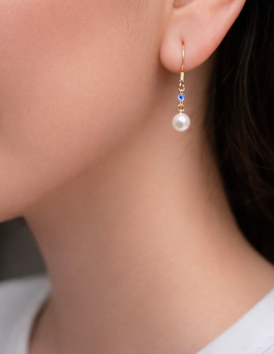 Aretes largos Perla Sapphire con acabado pavé perla 4