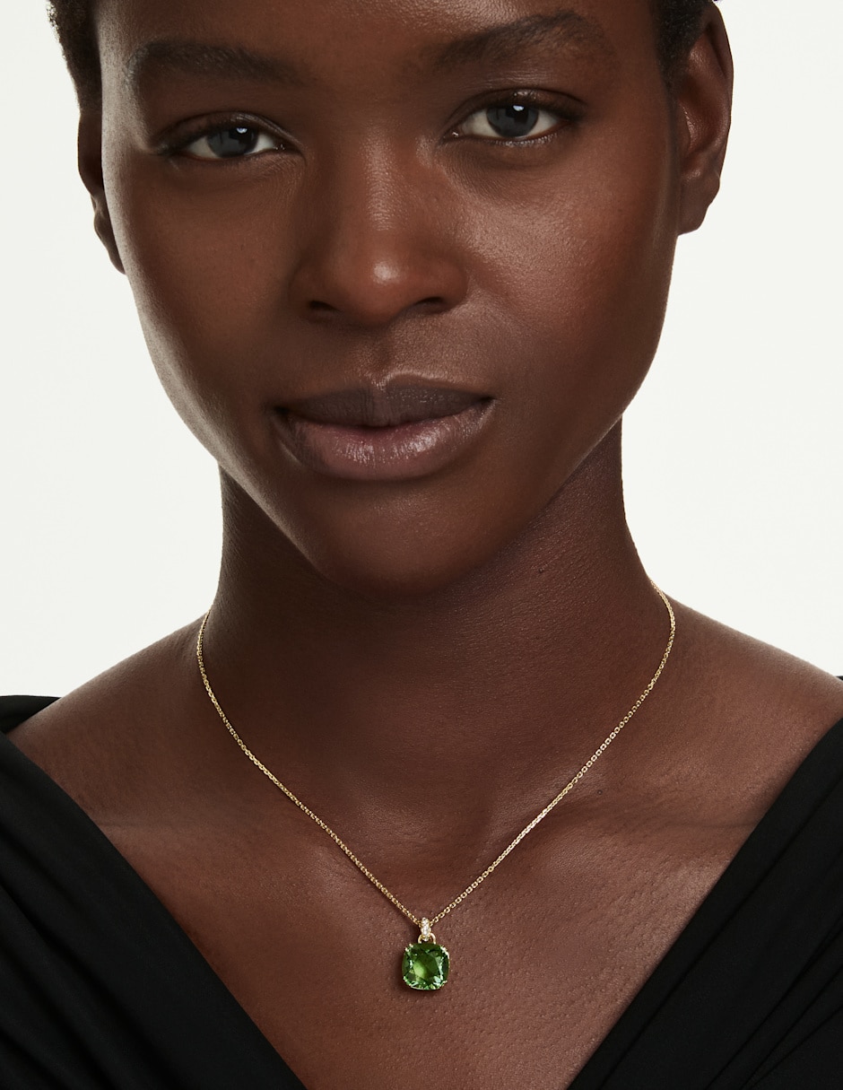 Collar con dije de Cuadros Millenia 5