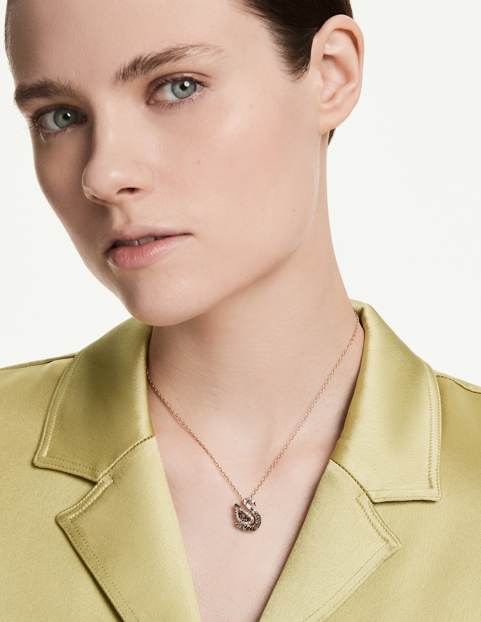 Collar con dije de Cisne Swan 6