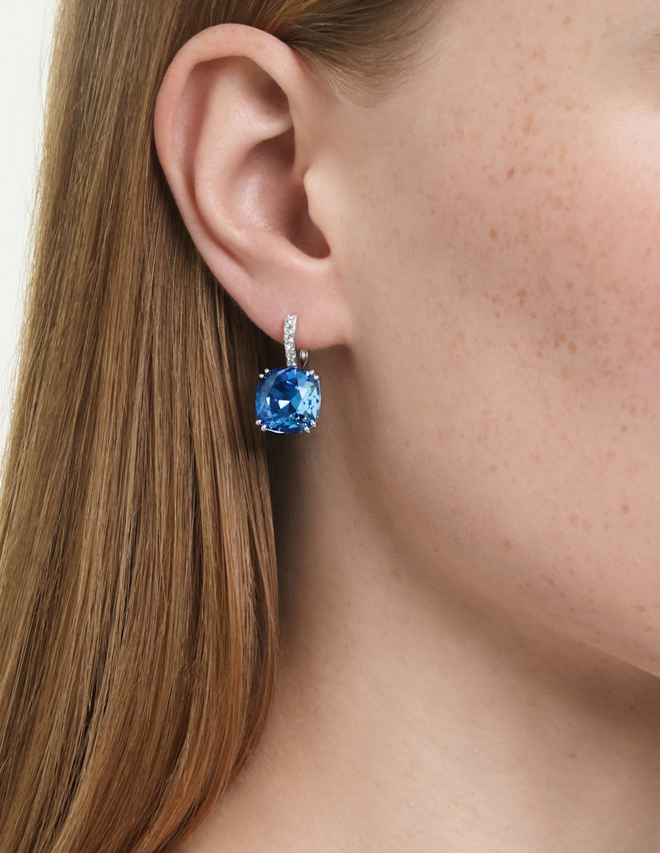 Aretes huggies Octagonal Millenia con acabado brillante 4