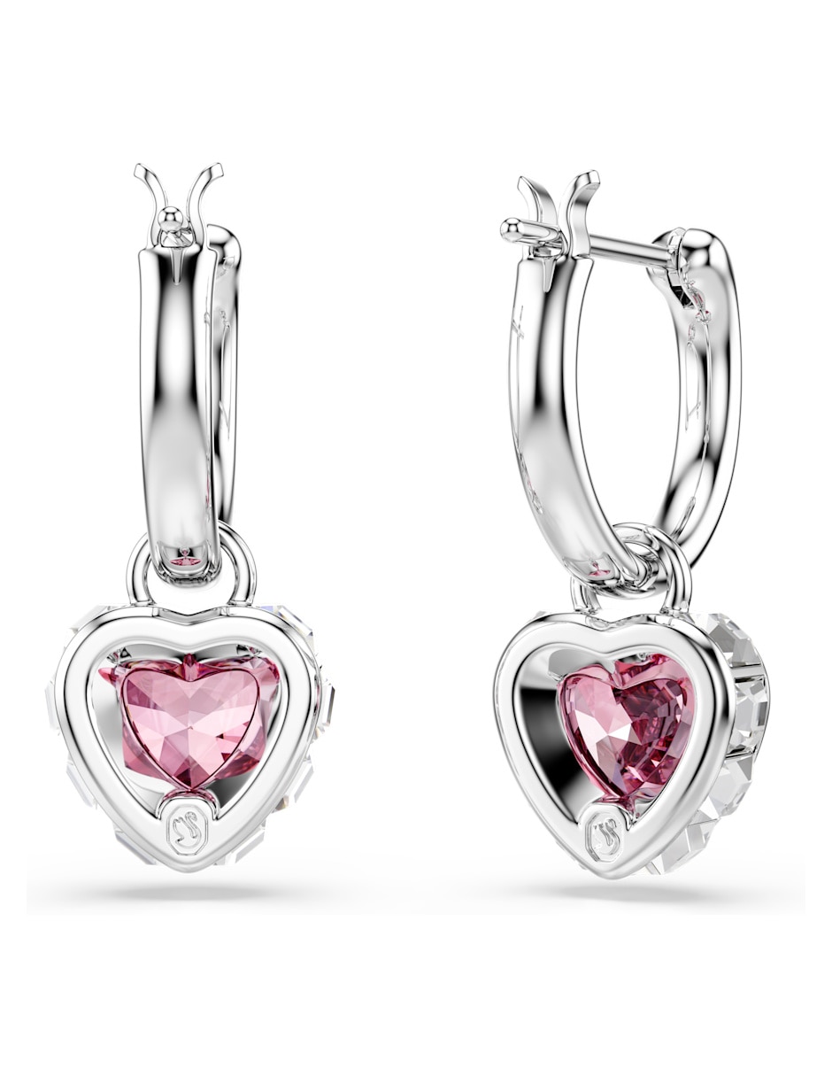 Aretes cortos de Corazón Chroma con acabado brillante swarovski Aretes cortos de Corazón Chroma con acabado brillante swarovski
