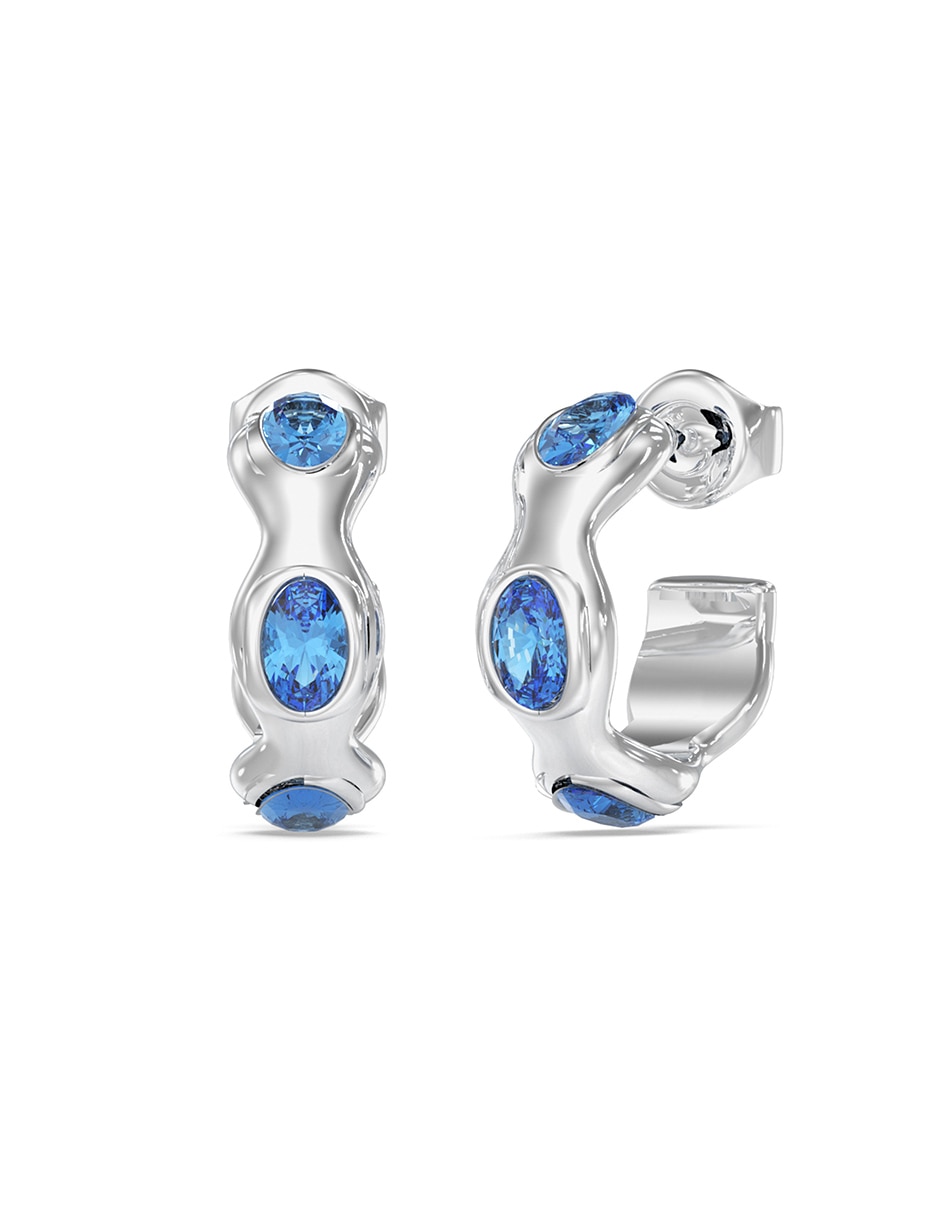 Aretes huggies de letra g guess divine con acabado brillante cristal