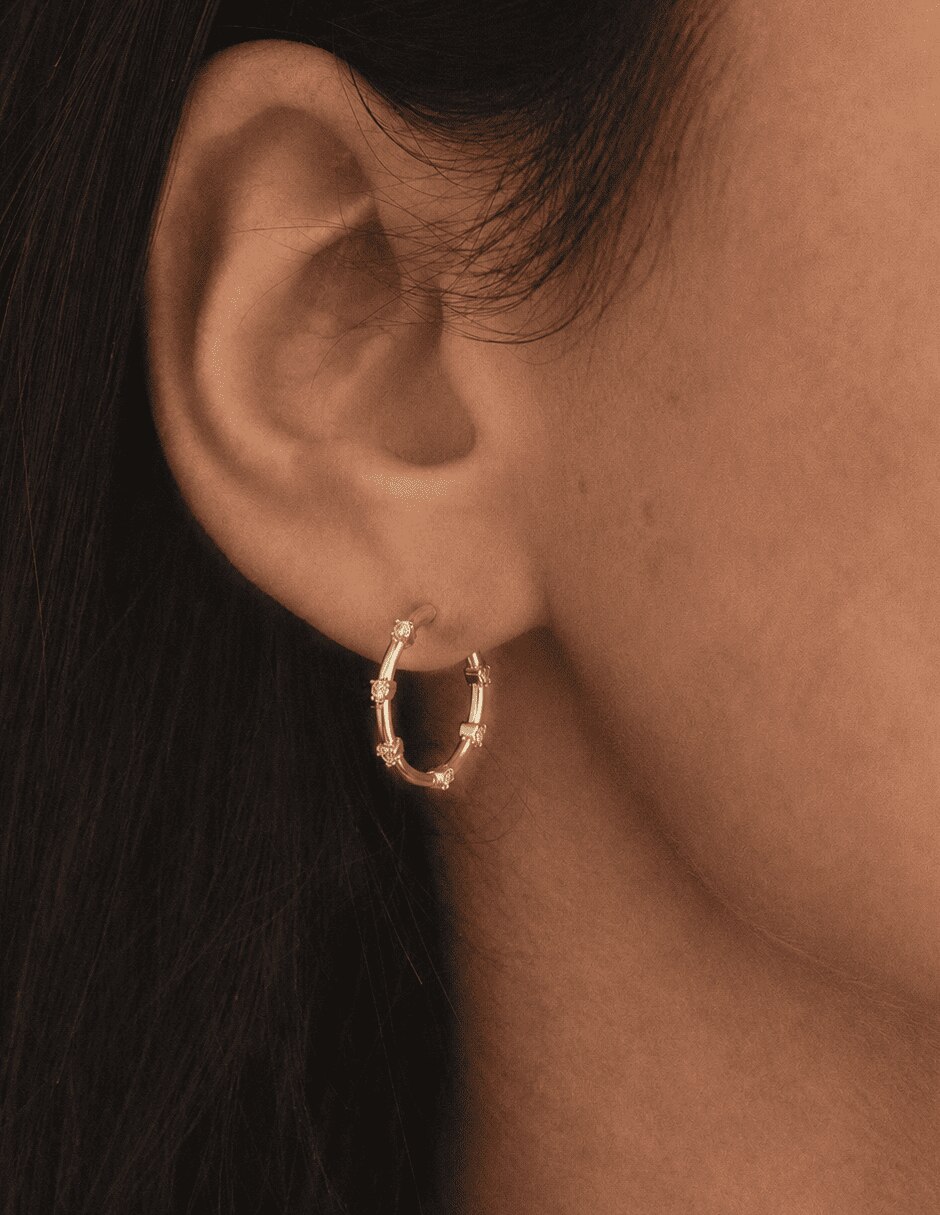 Arracadas golden circonias 14 k con acabado baño de oro zirconia 3