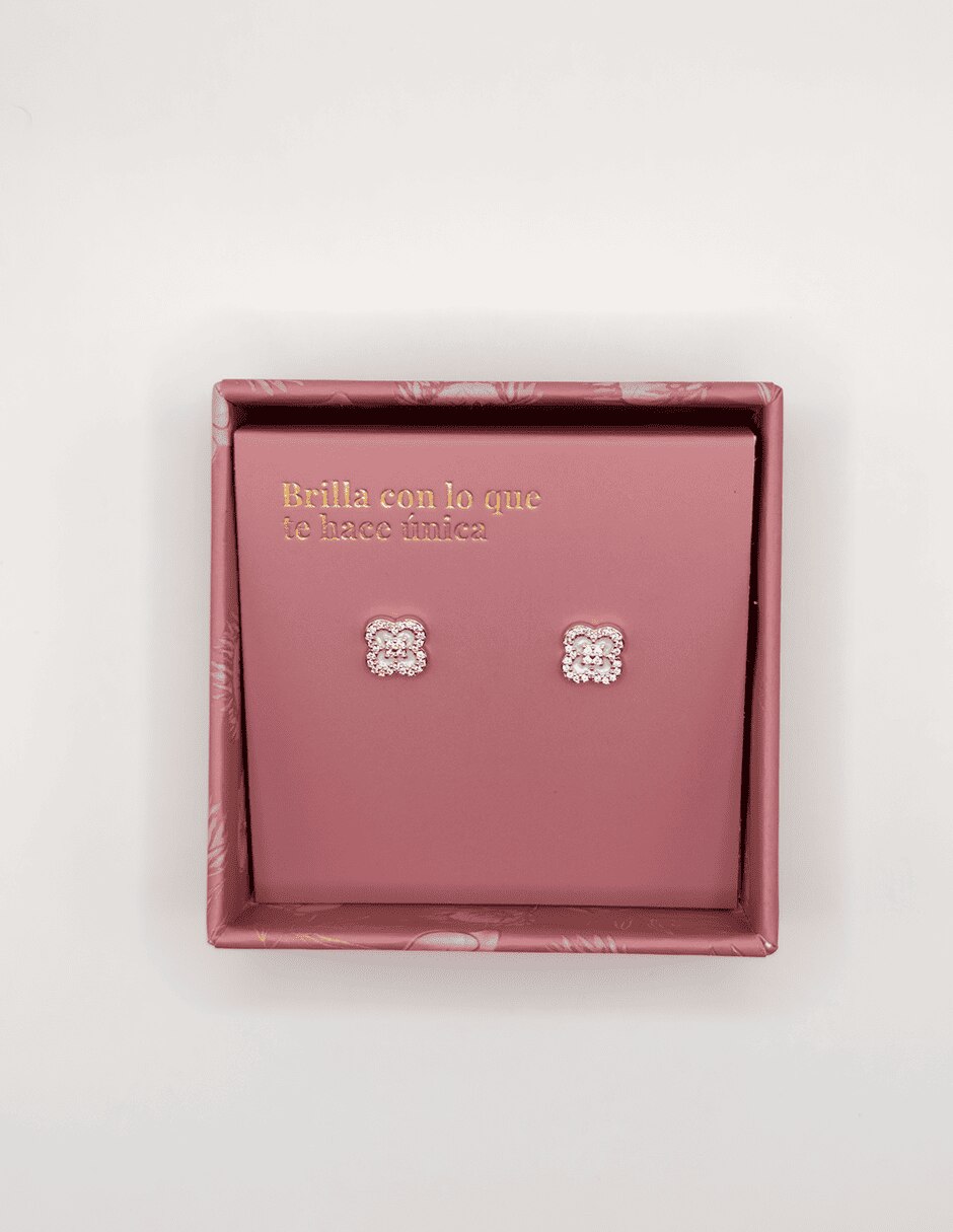 Aretes cortos de trébol golden circonias 14 k con acabado baño de oro zirconia 4