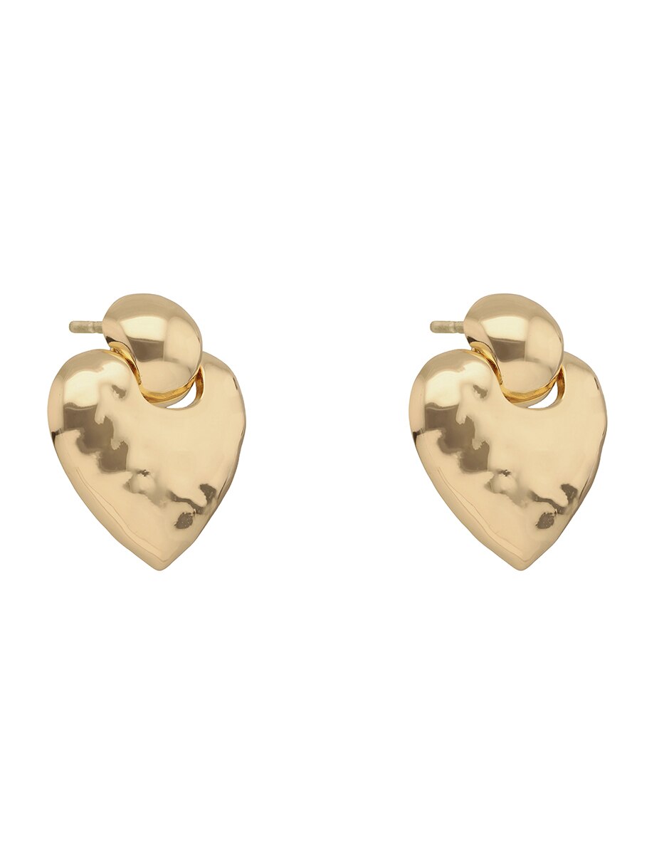 Aretes de corazón Metal Ears 1 May 26 con acabado pavé 2