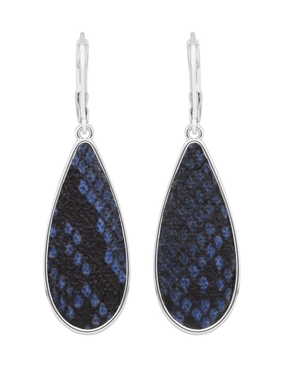 Aretes de gota con acabado brillante
