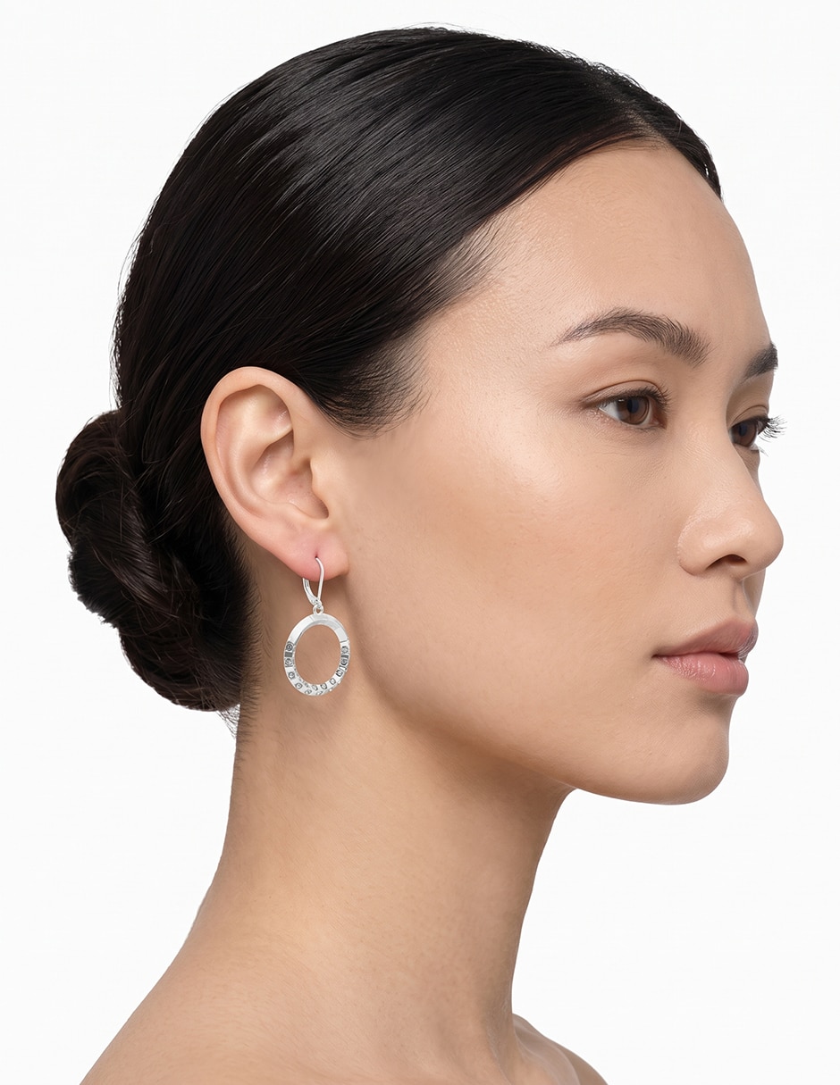 Aretes circulares Checkered Crystal con acabado pavé cristal 3